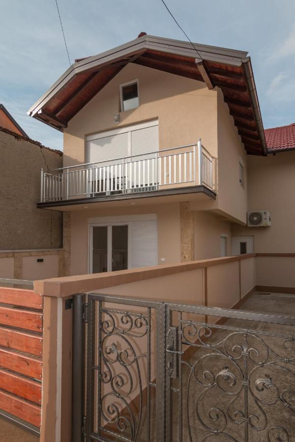 Apartment Lili Bajina Basta Exterior photo